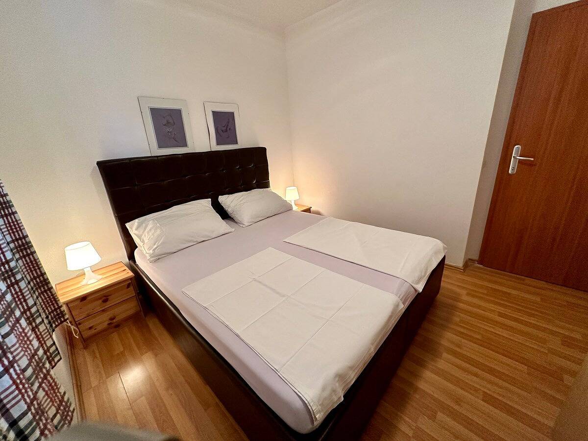 Ganze Wohnung, Gemütliche Ferienwohnung, 300 m von der Küste und 900 m von den Restaurants am Yachthafen entfernt in Novi Vinodolski, Primorje-Gorski Kotar