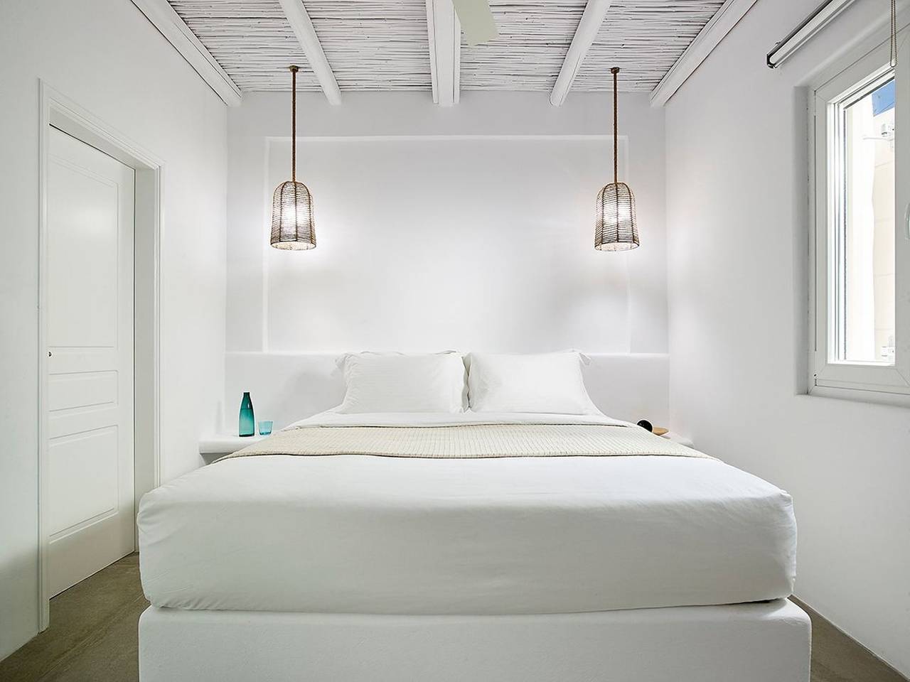 Dazzling Milos Apartment | Apartment Eros | 2 Bedrooms | Private Furnished Balcony | Outdoor Dining Area | Prime Location in Pollonia, Milos