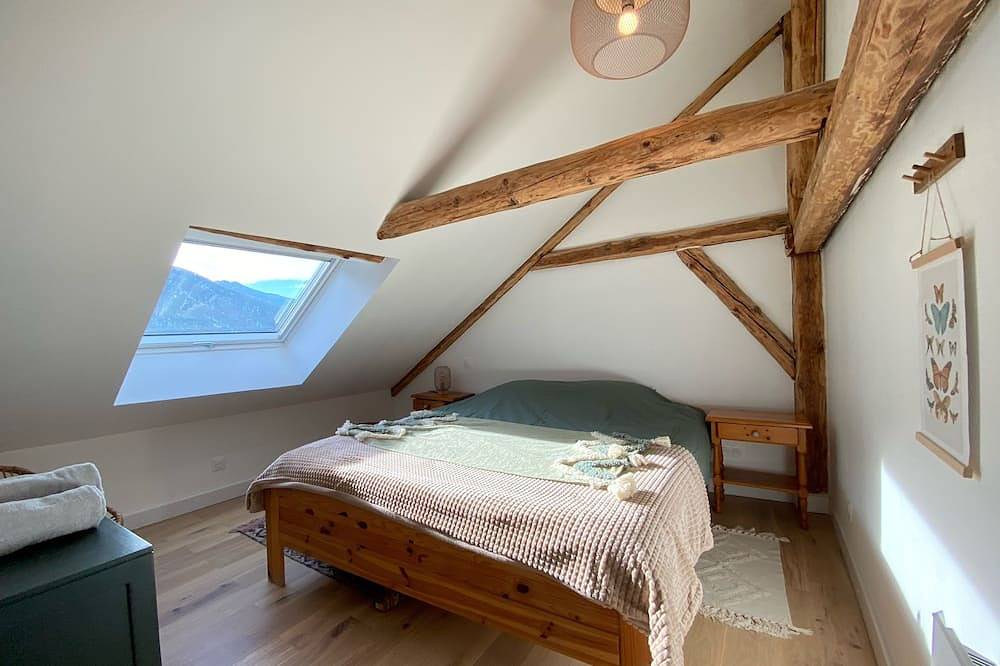 Apartamento entero, Superb Duplex 8/10 pers 5ch 3sdb 1 balcony 150M2 cocooning in the heart of Queyras in Abriès, Queyras