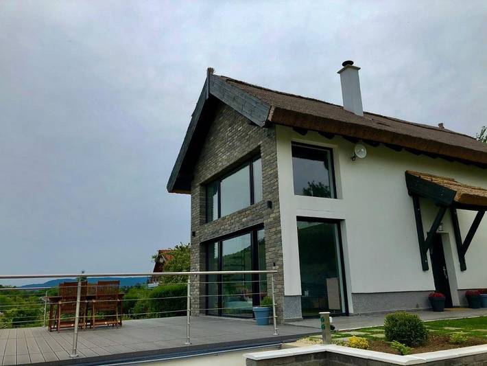 Location de vacances pour 6 personnes, avec jardin ainsi que vue sur le lac et vue à Szigliget - 2