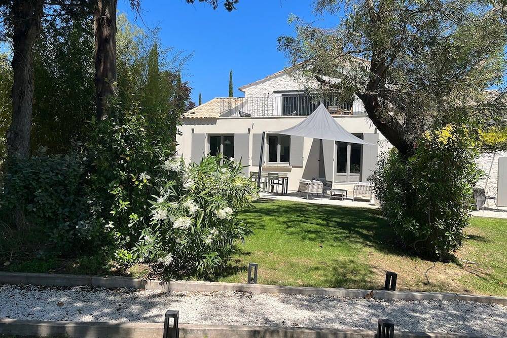Gîte pour 4 Personnes dans L'Isle-sur-la-Sorgue, Provence