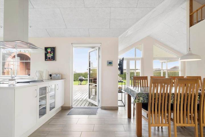 Ferienhaus für 6 Personen, mit Terrasse und Sauna in Hejlsminde - 4