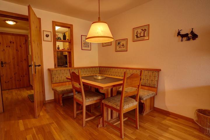 Ferienwohnung für 2 Personen, mit Sauna und Garten sowie Seeblick, mit Haustier in Silvaplana - 4