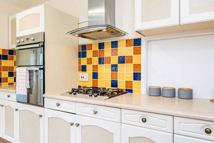 Contemporary 4Br Home | City Centre Access in Milton Keynes, Südostengland