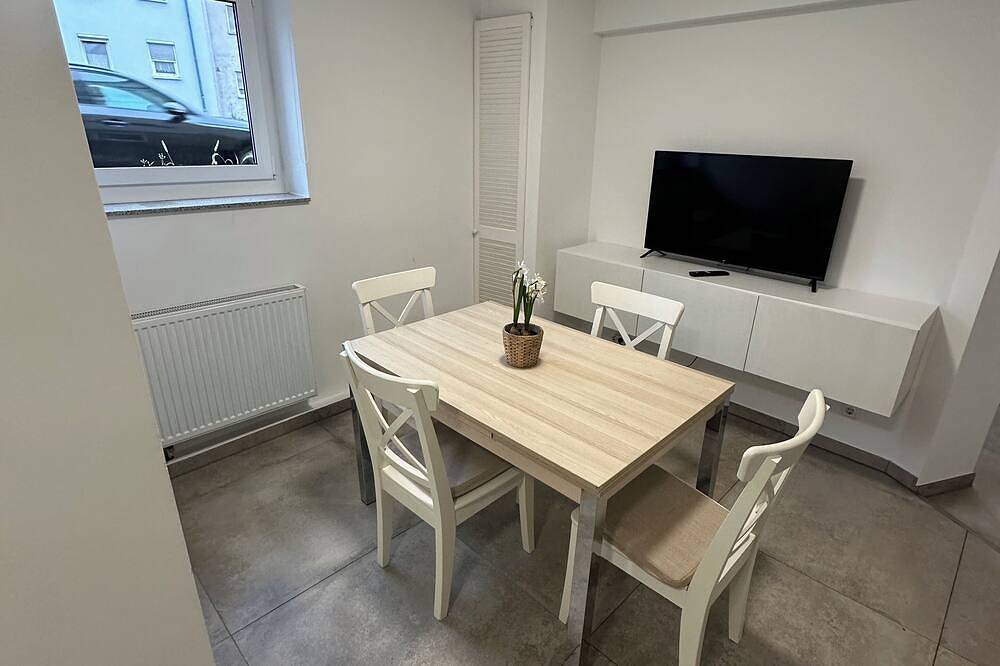 Ganze Wohnung, Gemütliches 2 Zimmer Apartment in zentraler Lage in Bad Cannstatt, Stuttgart