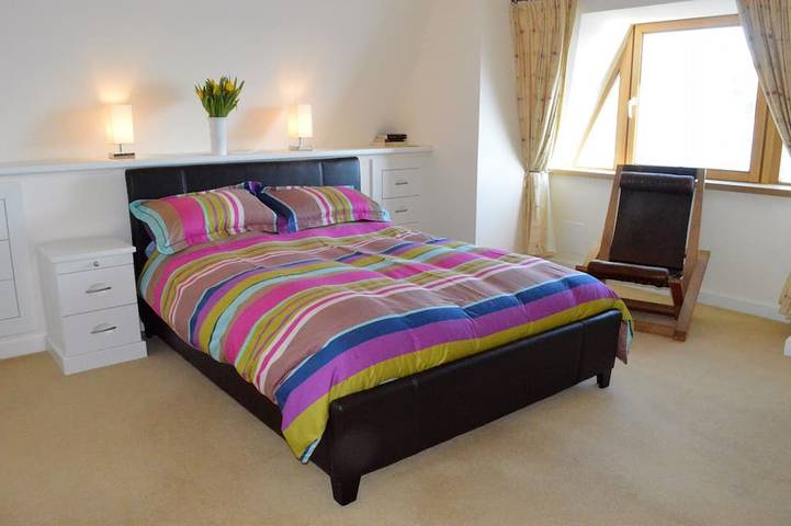 Waterside Villa, Uferlage mit 22m Balkon, 5 Bäder, 8 Personen in Tighnabruaich, Argyll & Bute