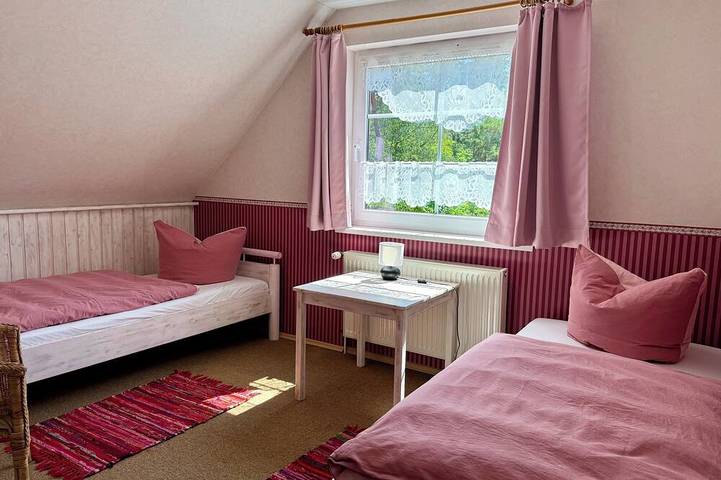 Ferienhaus für 4 Personen, mit Balkon und Garten in Heidesee - 2