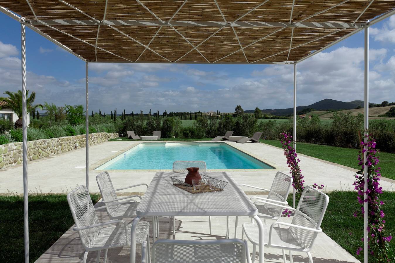 Podere La Sassicaia - Villa con piscina privata tra le colline toscane in Manciano (comune), Provincia di Grosseto