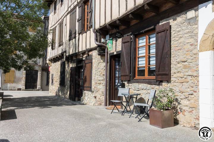 Gîte pour 4 personnes, avec terrasse, animaux acceptés à Saint-Félix-Lauragais - 2
