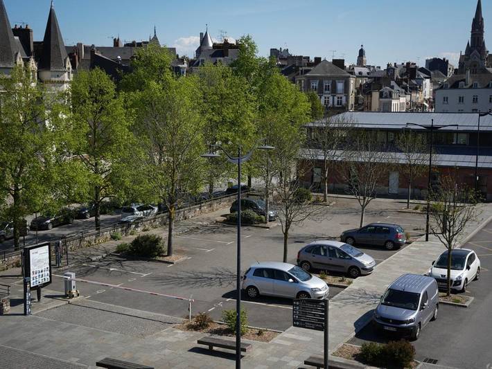 Hôtel pour 2 personnes, avec Terrasse et Piscine ainsi que Sauna et Vue à Vitré - 4