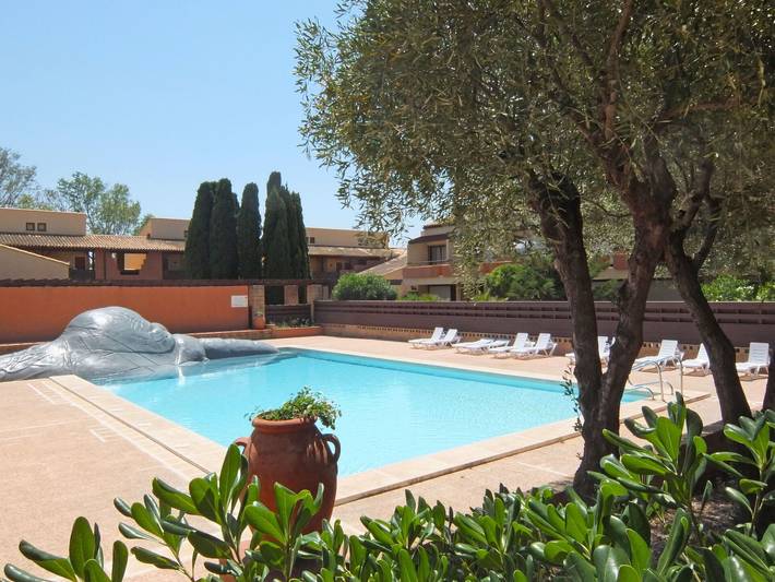 Gîte pour 4 personnes, avec jardin et piscine dans Golf de Saint Cyprien - 2