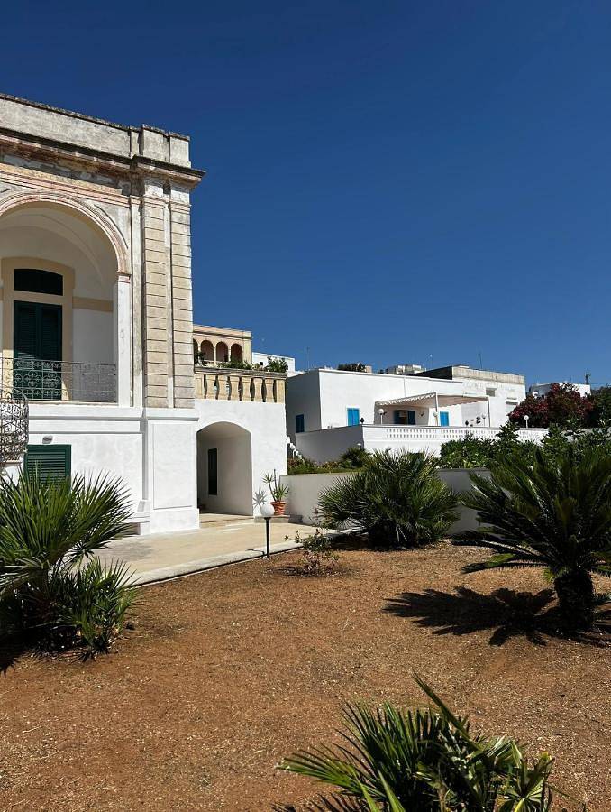 Gîte pour 4 personnes, avec vue ainsi que jardin et terrasse dans Marina Serra - 3