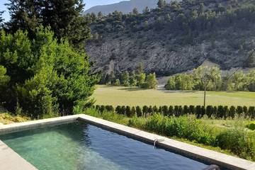 Gîte pour 4 personnes, avec jardin et terrasse, animaux acceptés à Plaisians