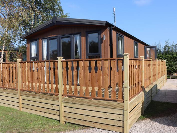 Lodge voor 6 personen, met zwembad en tuin - 1