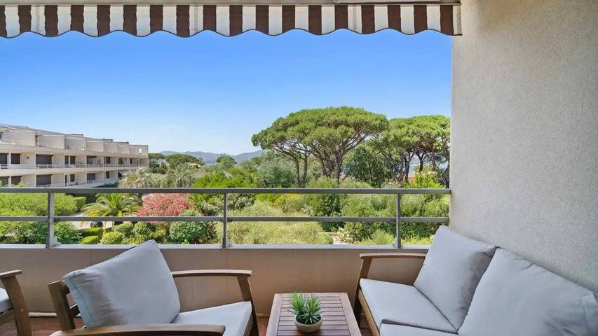 Gîte pour 5 personnes, avec balcon dans Plage de la Bouillabaisse - 4