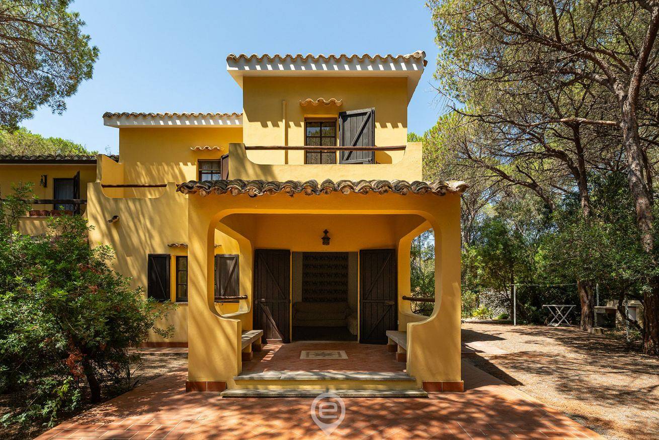 Sunny Holiday Villa - Garden, Aircon & Parking in Santa Margherita di Pula, Pula e dintorni