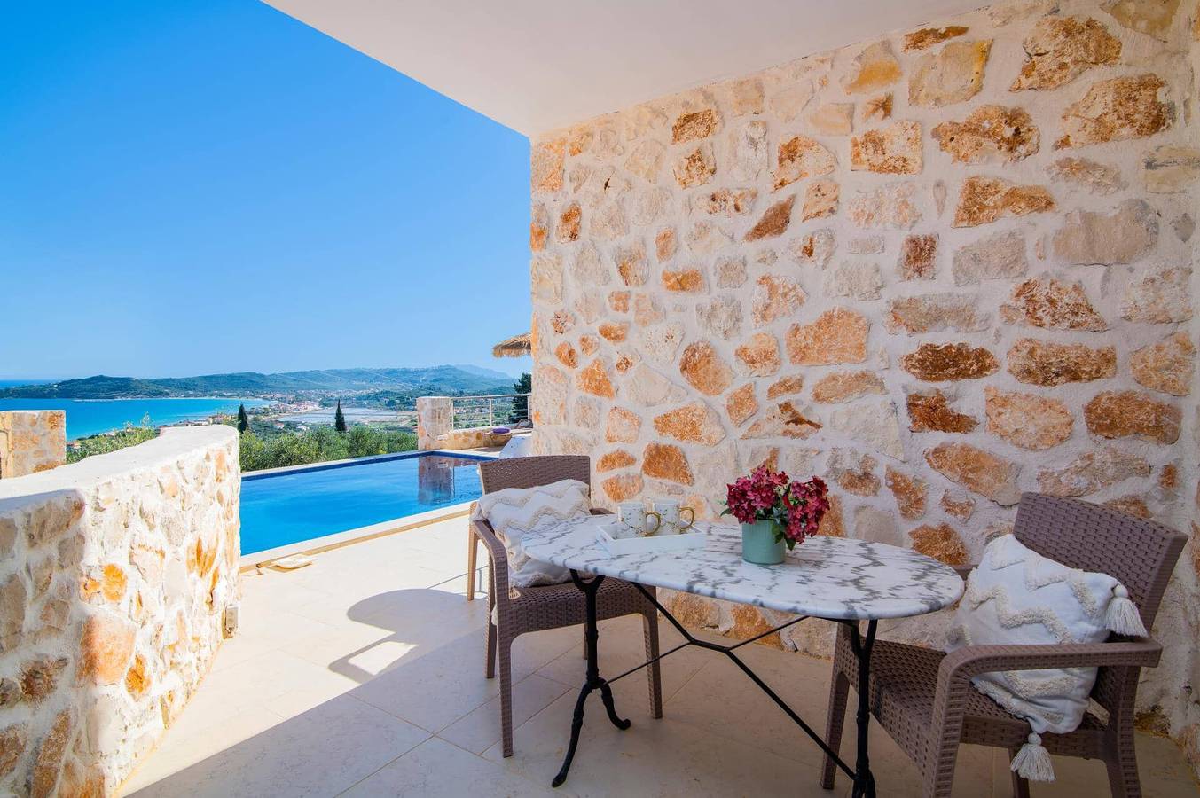 Villa Chrysso Horio 2 by Villa Plus in Katastari, Alykes