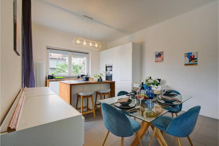 Appartamento per 4 persone, con vista lago e terrazza, adatto a famiglie con bambini in Provincia di Novara