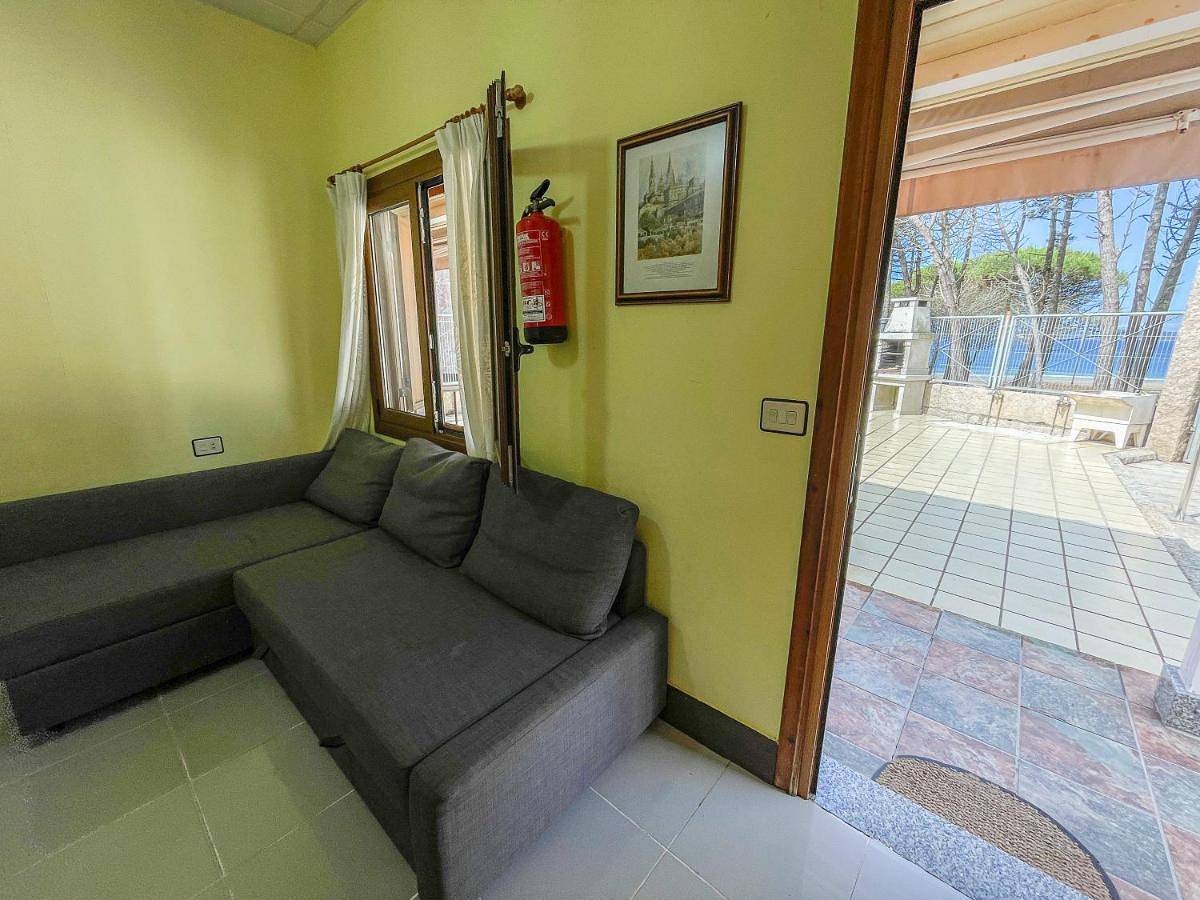 Apartamento inteiro, Bungalows Barbeito Natur 3000 in Praia de Montalbo (Sanxenxo), Sanxenxo