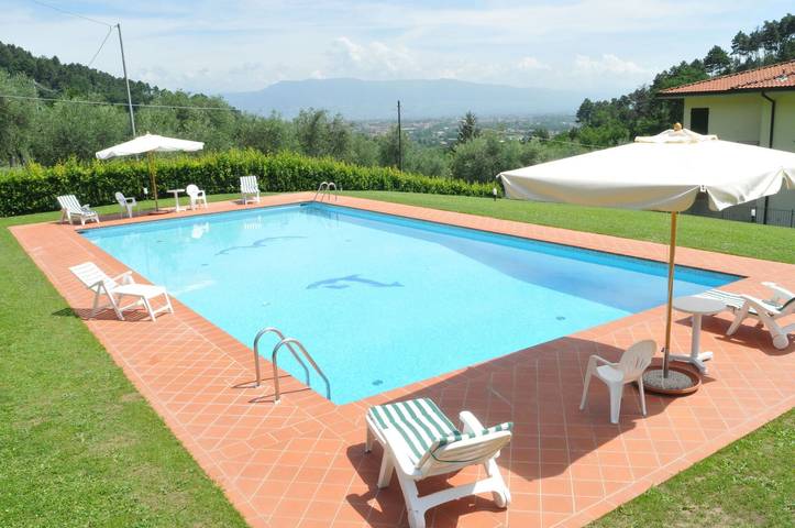 Location de vacances pour 16 personnes, avec piscine et terrasse, animaux acceptés à Lucca - 2