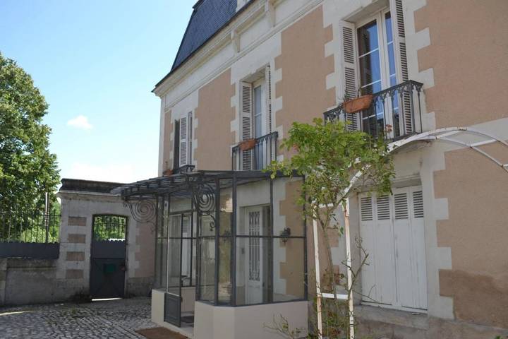 Location de vacances pour 2 personnes, avec jardin ainsi que vue sur le lac et vue à Saint-Cyr-sur-Loire - 3