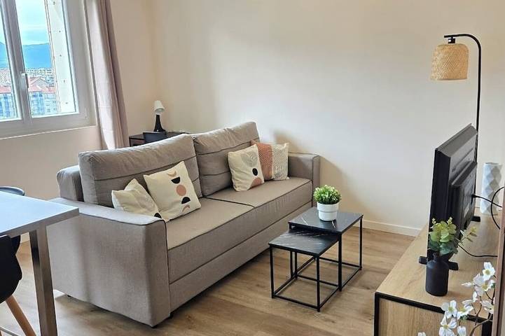 Appartement de vacances pour 5 personnes, avec balcon, animaux acceptés à Grenoble