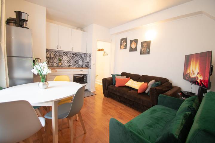 Ganze Wohnung, Ferienwohnung 'Appartement 2 Pièces À Paris' mit Wlan in Gentilly, Val-de-Marne