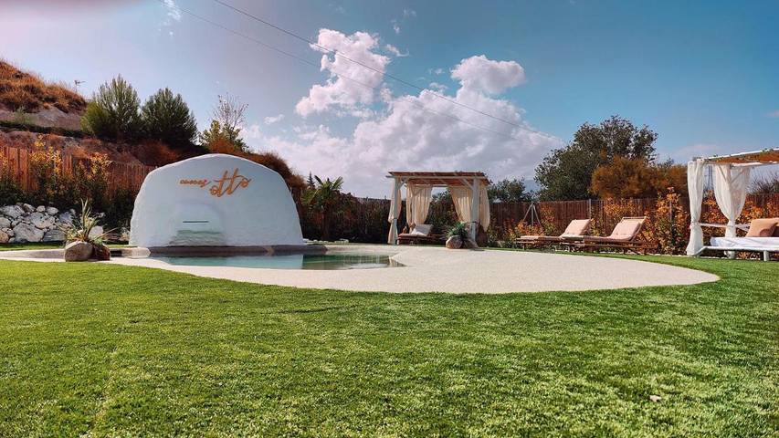 Casa rural para 2 personas, con Balcón además de Terraza y Piscina en Baza