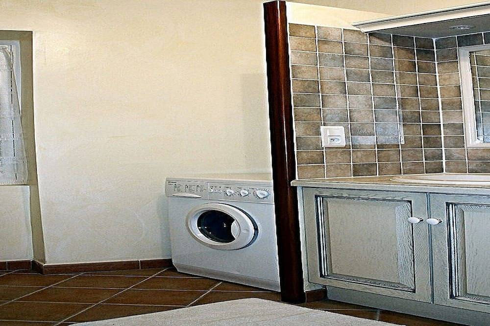 Geheel appartement, Studio Appartement (2 personen) in Villecroze, Draguignan en omgeving