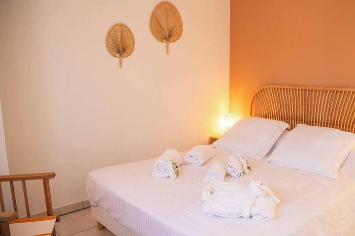 Villa pour 8 personnes, avec balcon ainsi que jardin et piscine à Le Cannet - 2