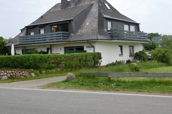 Ferienwohnung für 4 Personen, mit Garten und Terrasse in Morsum