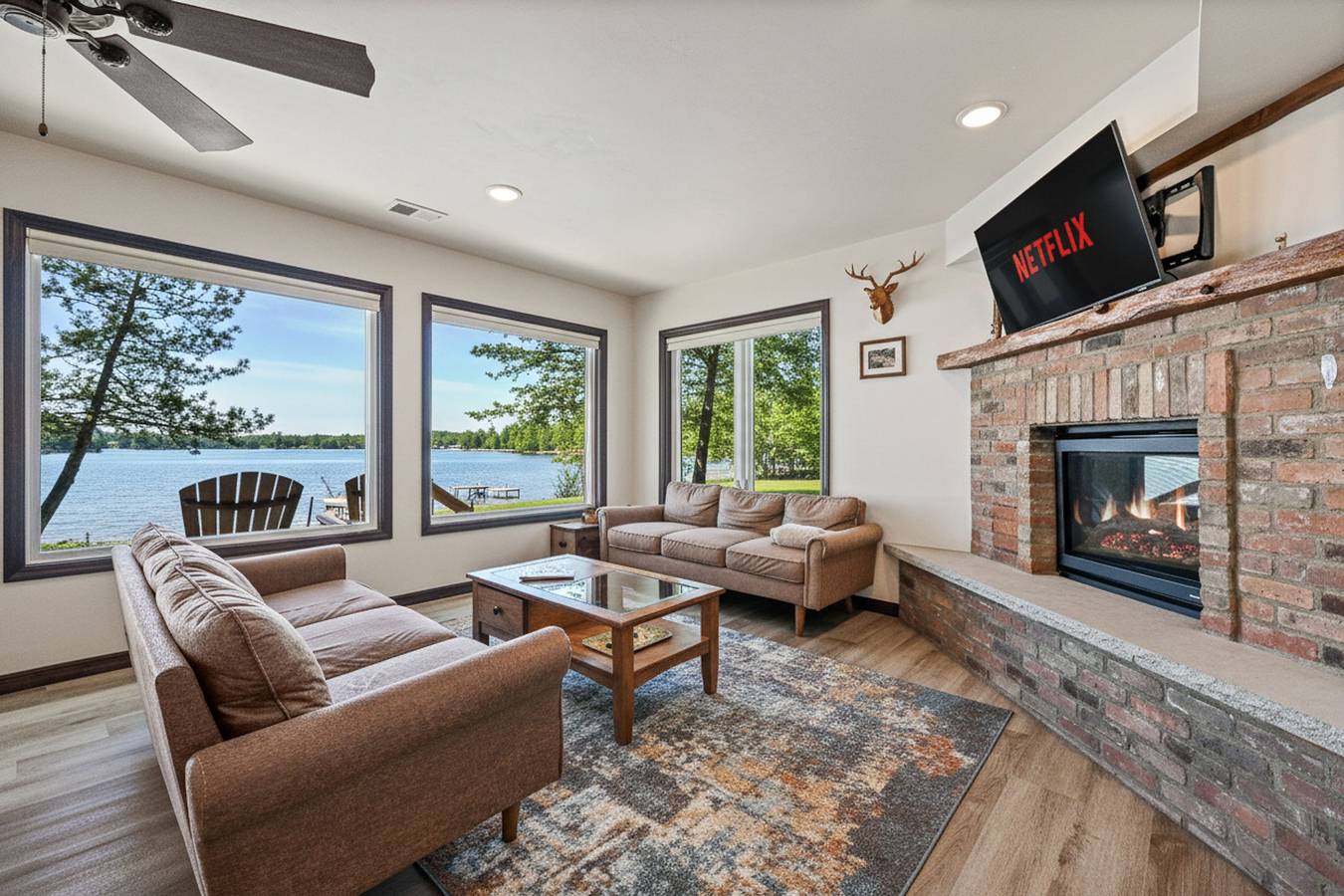 Lakefront Sunset Retreat I Sauna I Firepit I Dock in Condado de Oconto