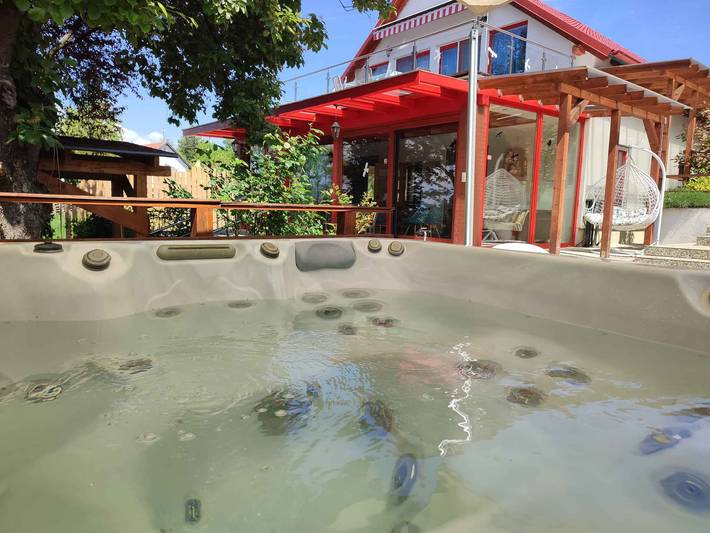 Ferienhaus für 6 Personen, mit Balkon und Garten in Siofok