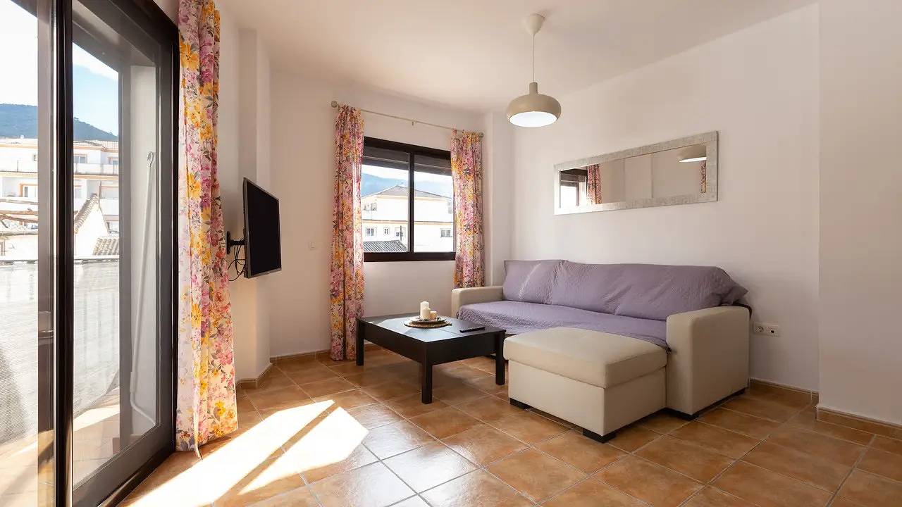 Apartamento vacacional entero, Apartamento de vacaciones para 5 personas in Tolox, Sierra de las Nieves