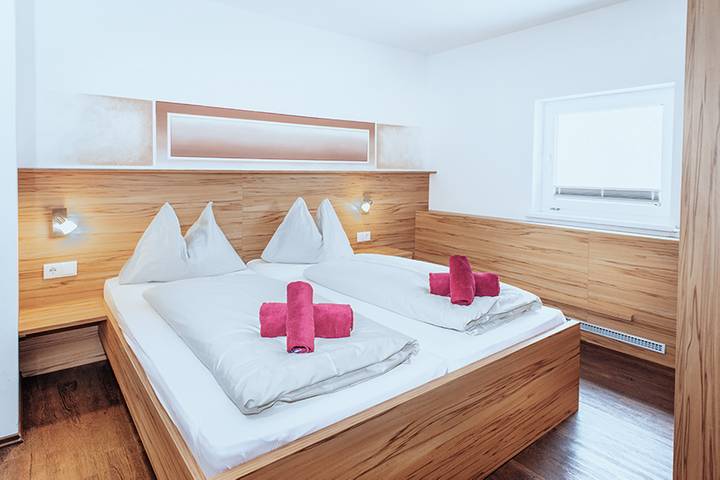 Geheel vakantieappartement, Vierpersoonskamer, douche, Wc in Flachau, Ski Amadé