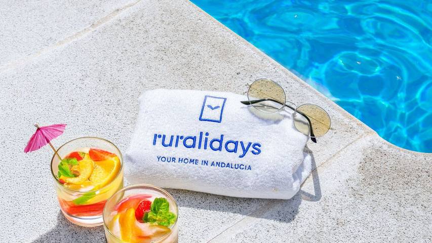 Finca für 8 Personen, mit Balkon/Terrasse und Pool in Vélez-Málaga - 4