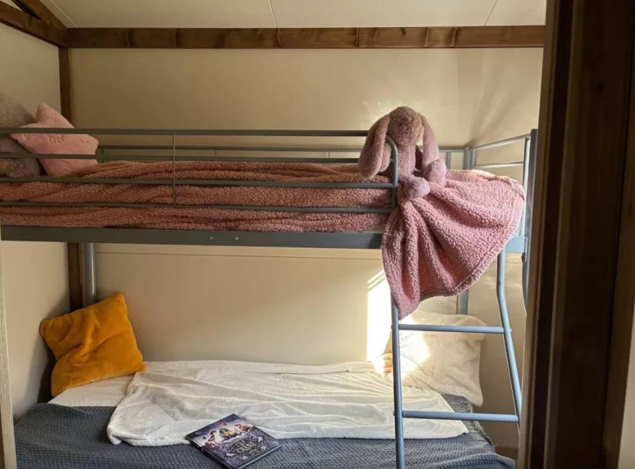 Zecamping 3* toboggans dog friendly locatif 36m2 5 pers in Chézery-Forens, Regionaler Naturpark Hochjura
