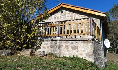 Gîte pour 2 personnes, avec jardin en Haute-Loire