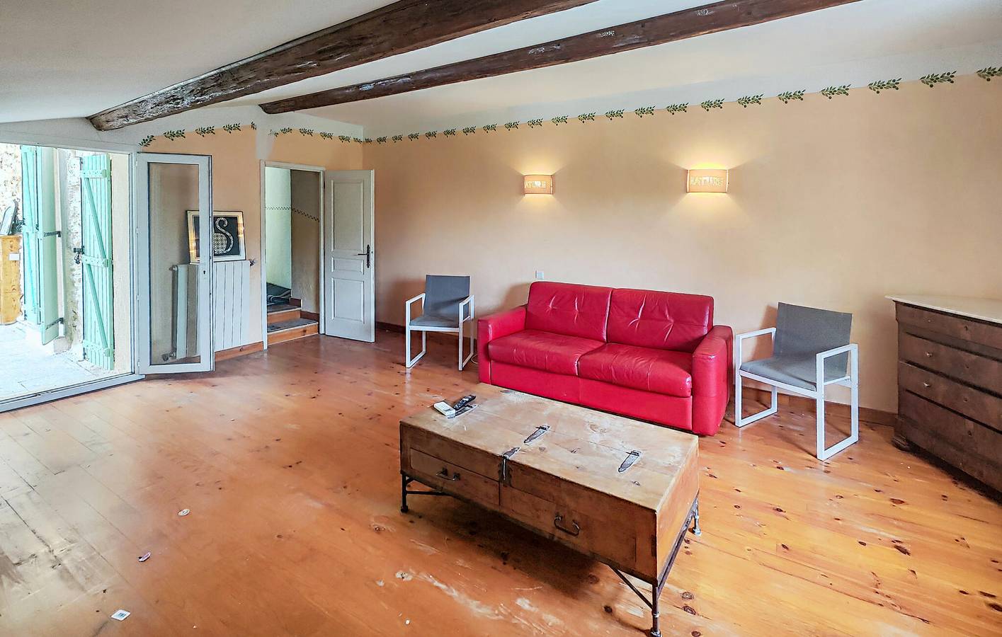 Appartement de vacances entier, Charmant appartement de 2 chambres avec Wi-Fi et parking près de la rivière L'Orb in Cessenon-sur-Orb, Côte méditerranéenne (France)