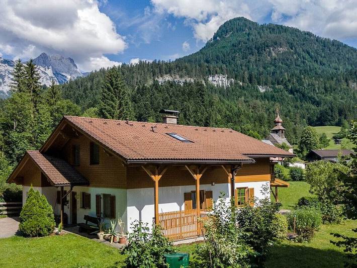 Ferienhaus für 8 Personen, mit Terrasse und Garten in Lofer