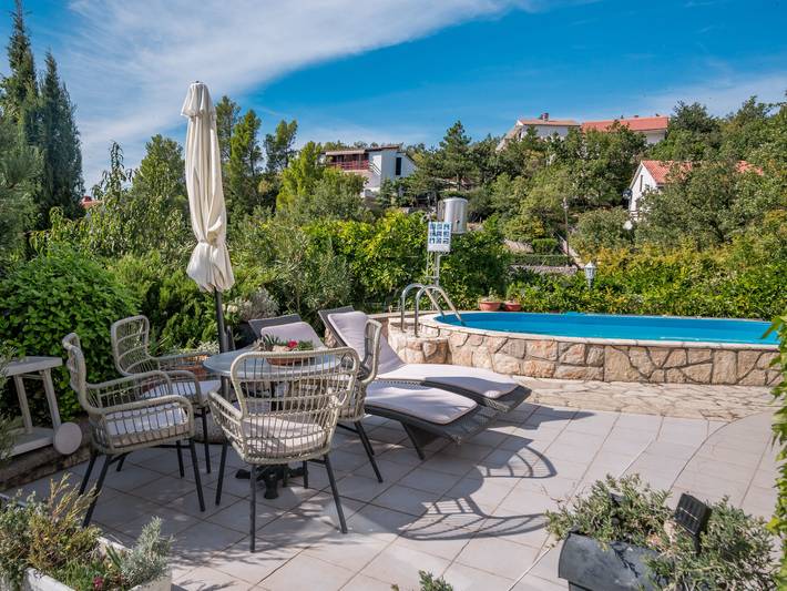 Ferienwohnung für 4 Personen, mit Garten und Terrasse in Kvarner Bucht - 2