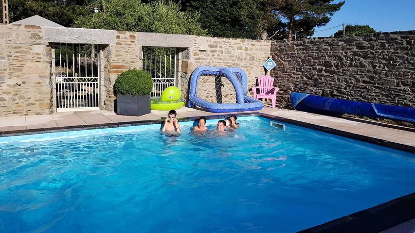 Casa de huéspedes para 2 personas, con jardín y piscina - 1