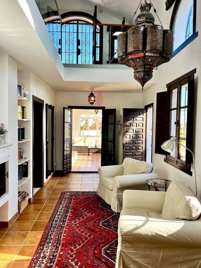Villa pour 10 personnes, avec jardin et piscine ainsi que sauna et jacuzzi à Fuengirola
