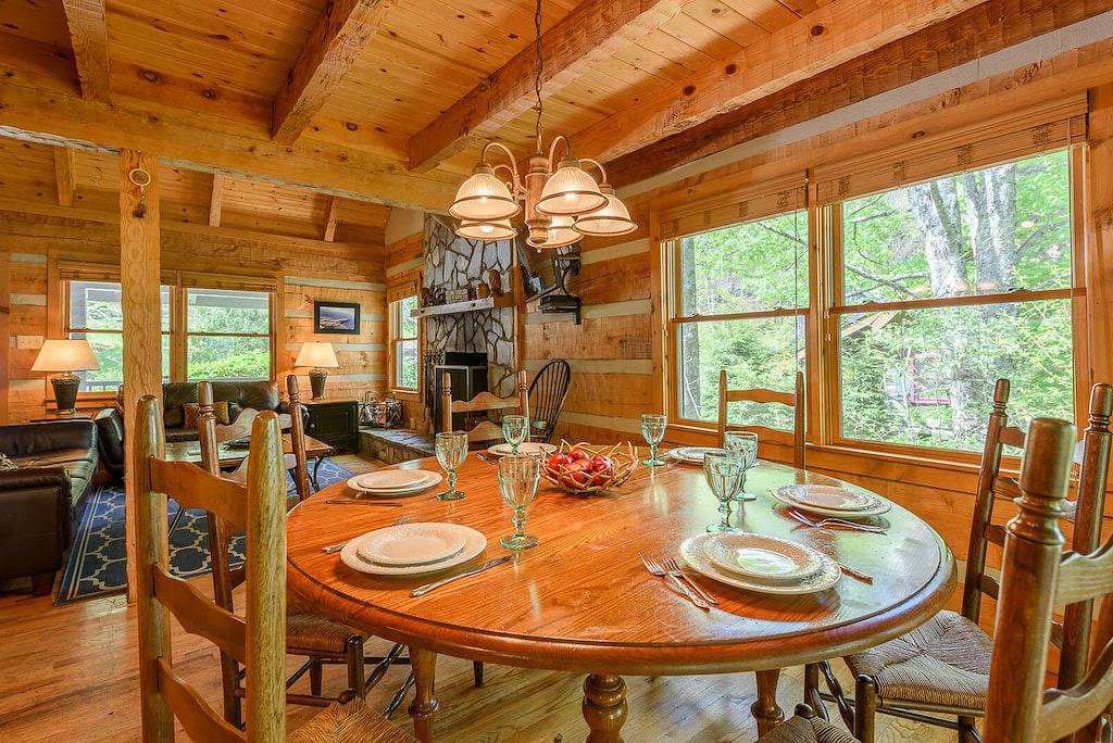 Gemütliche Berghütte in \"The Lakes\", Whirlpool, Spielzimmer, Feuerstelle, Kingsize-Betten, Angeln in Blue Ridge Parkway, Seven Devils