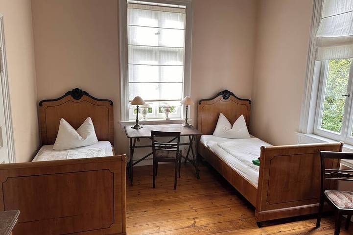 Villa für 8 Personen, mit Garten und Balkon im Thüringer Wald - 4