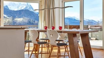 Ferienhaus für 6 Personen, mit Whirlpool und Sauna sowie Garten in Garmisch-Partenkirchen