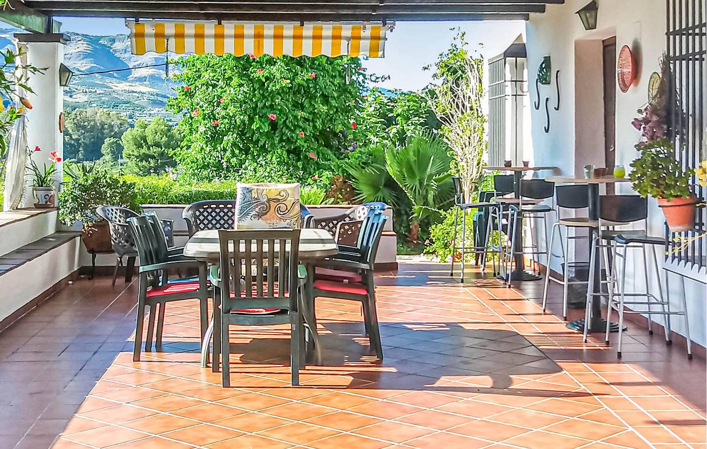 Appartement aéré avec piscine et terrasse, à 2 km de Pizarra in Pizarra, Province de Málaga