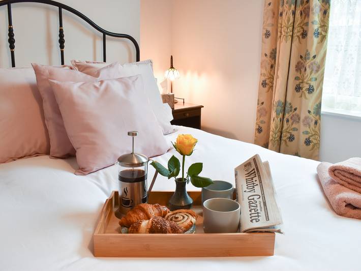 Log cabin for 6 people, with garden in Whitby