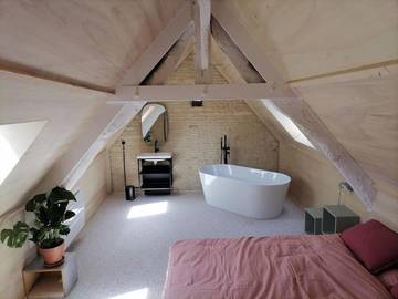Gîte pour 4 personnes, avec jardin et terrasse à Cairon