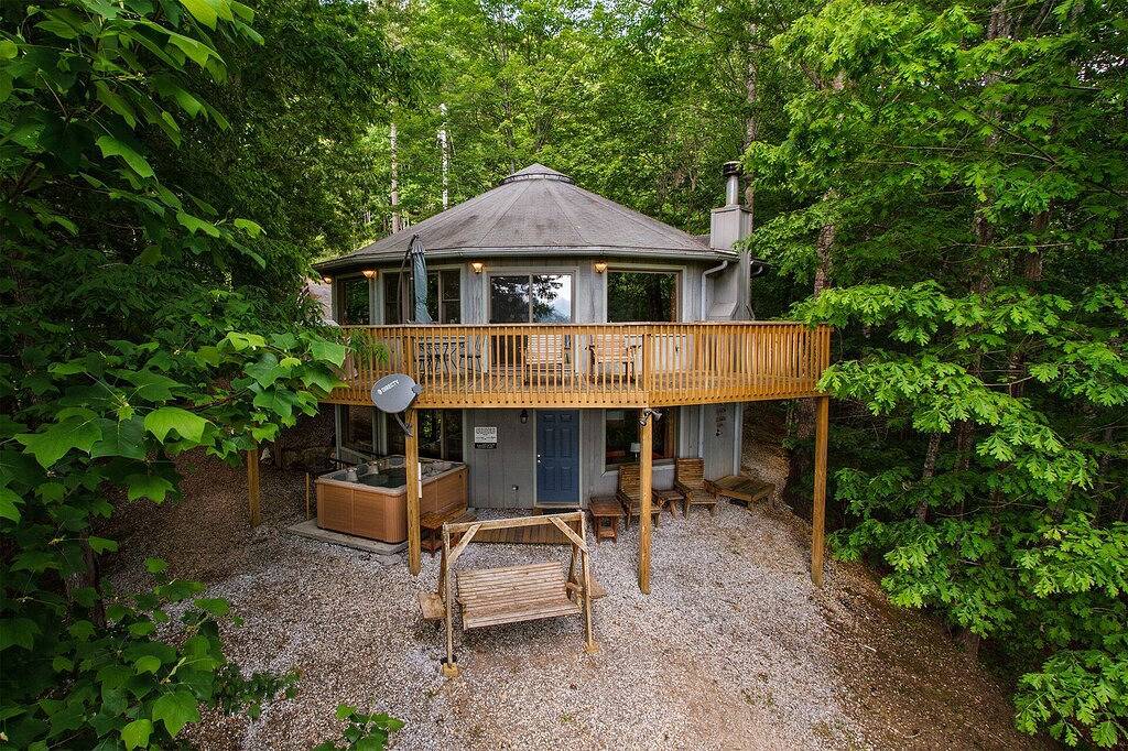 Log Cabin for 8 Guests in Fontana Lake, Swain County